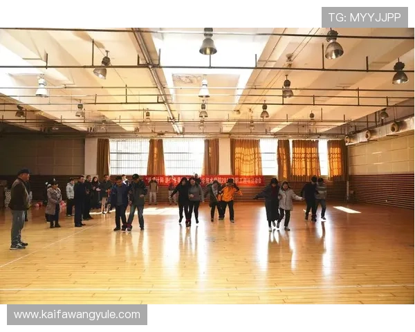 领略凯发体育滚球带来的刺激体验与实时竞猜乐趣 领略凯发体育滚球带来的刺激体验与实时竞猜乐趣